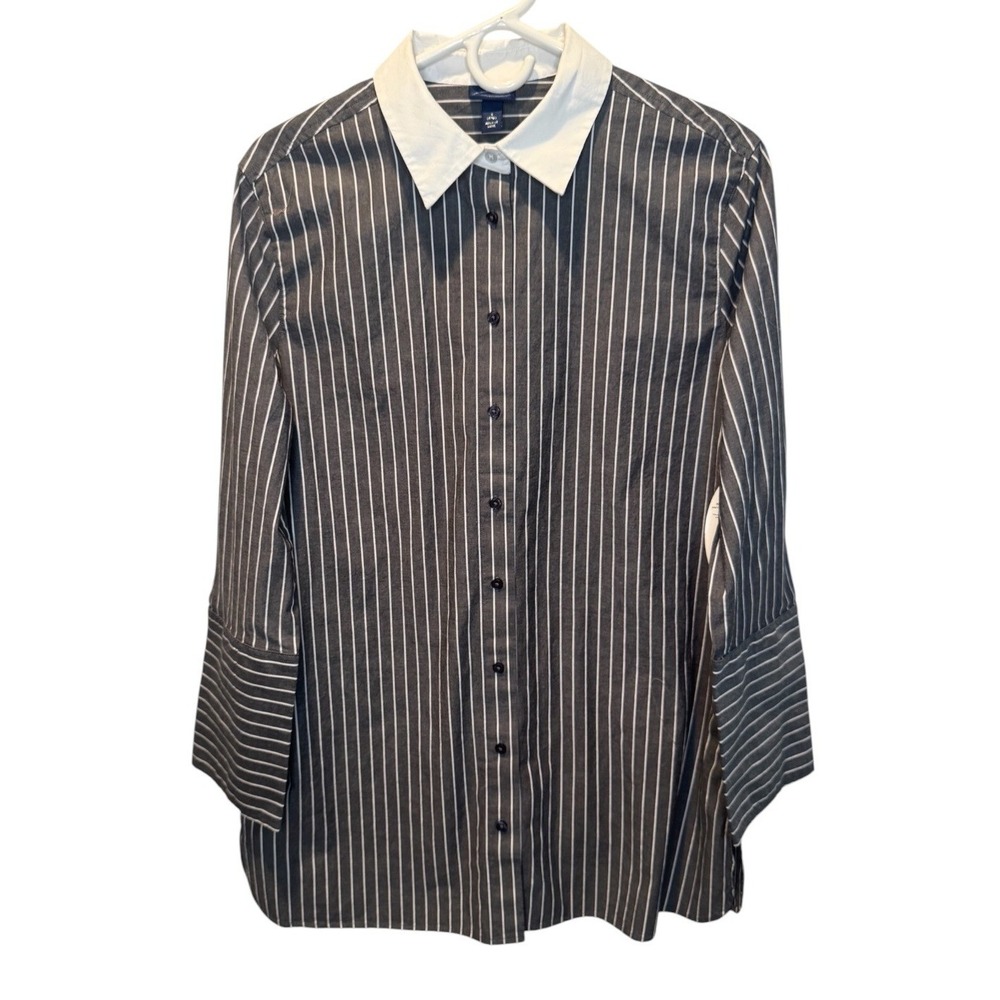 Scoop Womens Grey White Striped Button Down Shirt Long S Wide Cuff Small NEW